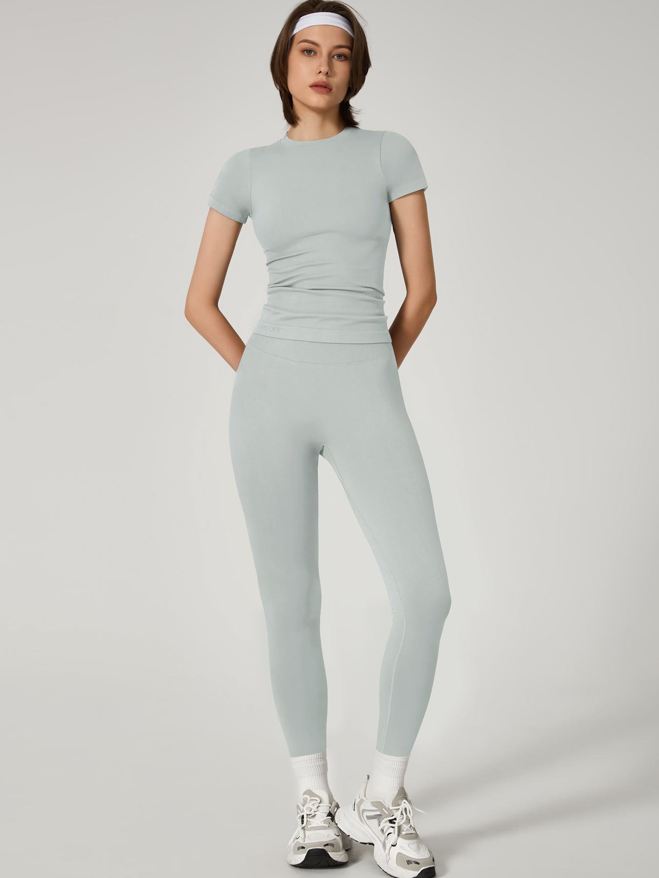 Two-Piece Set Women's Seamless High Printed Label Short Sleeve Trousers Yoga Suit dxckTK188 fog gray