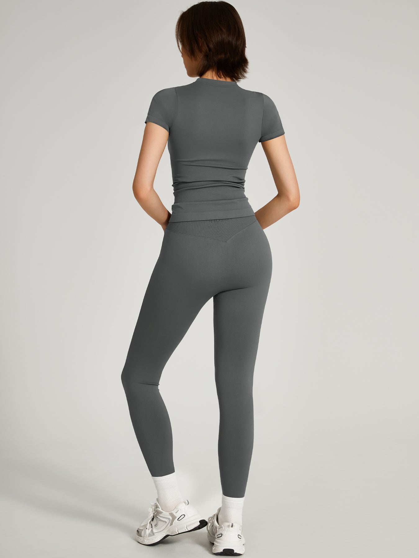 Two-Piece Set Women's Seamless High Printed Label Short Sleeve Trousers Yoga Suit dxckTK188 Dark gray